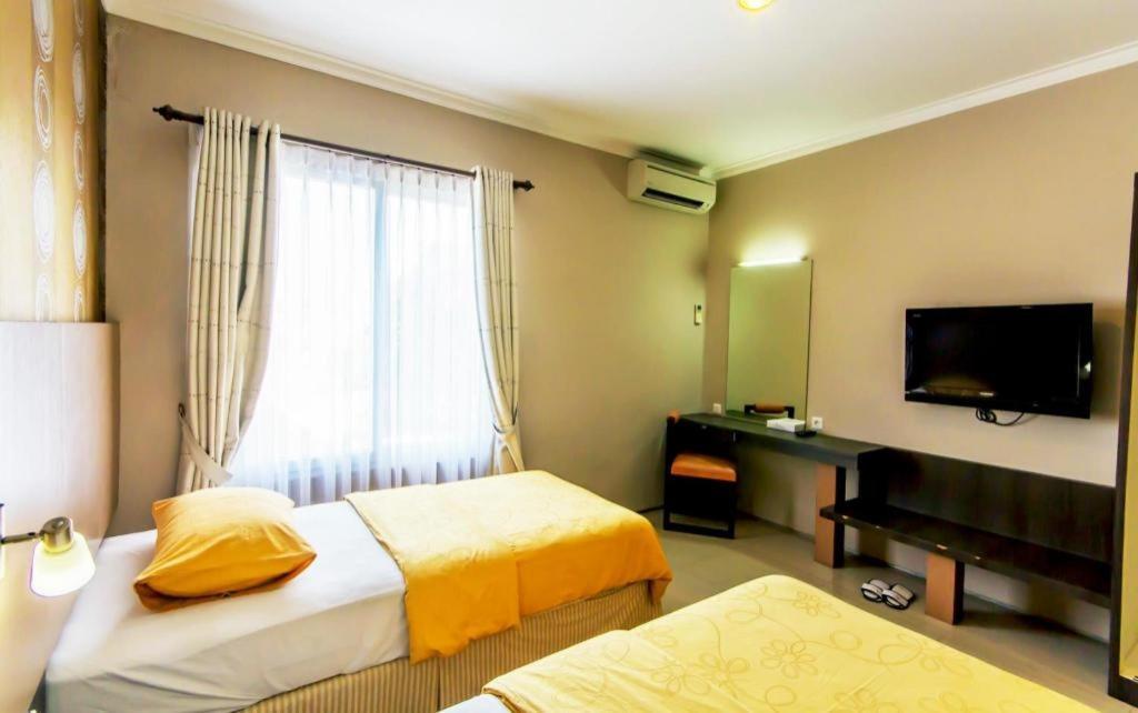 Andelir Hotel Bandung Exterior photo